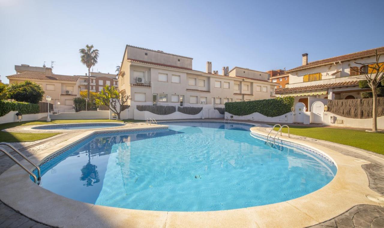 R142 Manila Resort Central Calafell Zewnętrze zdjęcie